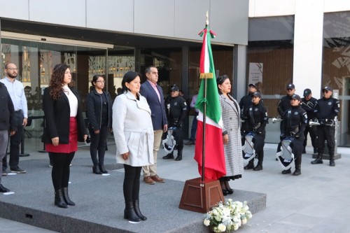 Conmemora Congreso del Estado el D&iacute;a de la Bandera Mexicana
