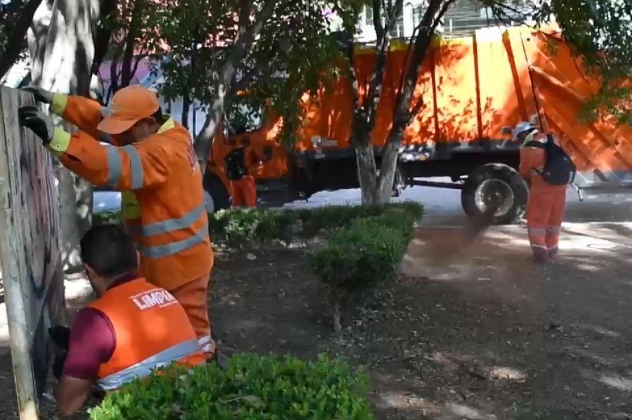 Continúa Pepe Chedraui con supervisión del mantenimiento en parques y áreas verdes de la capital