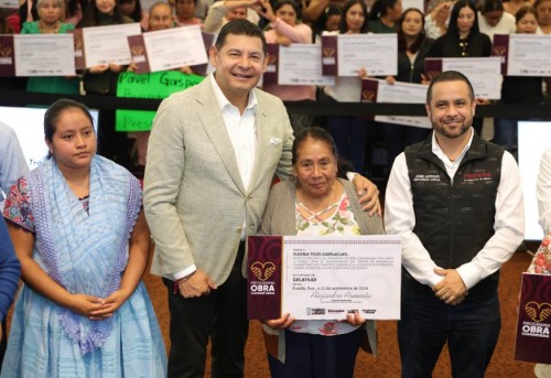 El pueblo organizado decide y transforma con obra comunitaria: Armenta Mier
