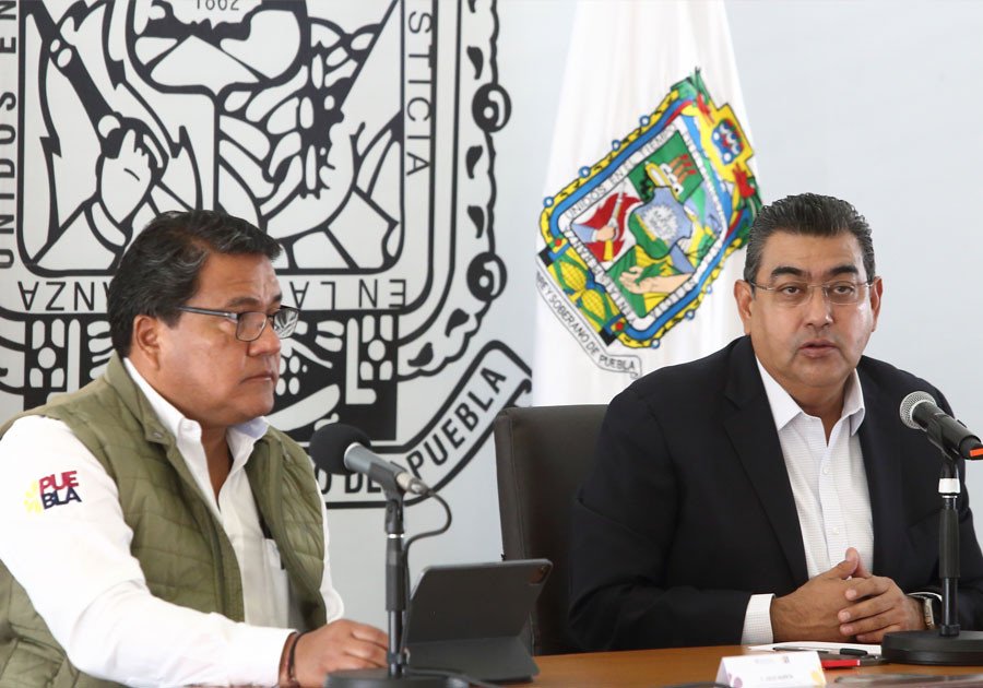 Llama Sergio Salomón a la sociedad a respetar la vida de las mujeres