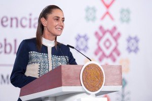 Sin aumentar impuestos y combatiendo la evasión fiscal, en 2025 se logró récord de recaudación con 487 mil 446 MDP más que en 2024: Presidenta Claudia Sheinbaum