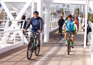Inaugura Sergio Salomón rehabilitación de la ciclopista de la Vía Atlixcáyotl