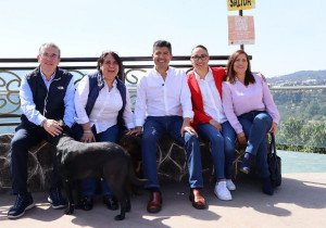 Eduardo Rivera se re&uacute;ne con actores sociales de Zacatl&aacute;n
