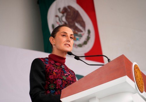 Defiende Sheinbaum a migrantes y resalta avances de la transformaci&oacute;n en M&eacute;xico