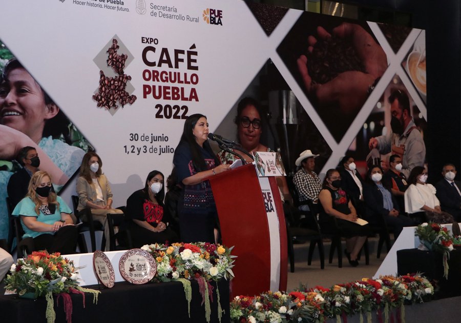 Con apoyos directos, gobierno de puebla cumple compromiso con el campo: MBH