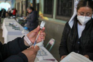 Aplican en Puebla un mill&oacute;n 179 mil 619 dosis contra el sarampi&oacute;n