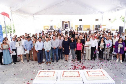 Fortalece Lupita Cuautle n&uacute;cleo familiar con jornada de bodas gratuitas