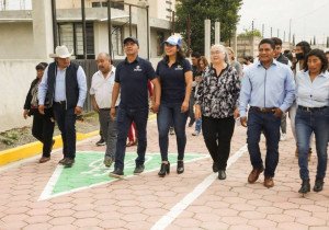 Entrega Tlatehui adoquinamiento en San Antonio Cacalotepec