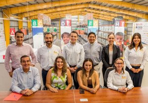 Dona Ayuntamiento de Puebla 180 mil kilos de arroz y frijol